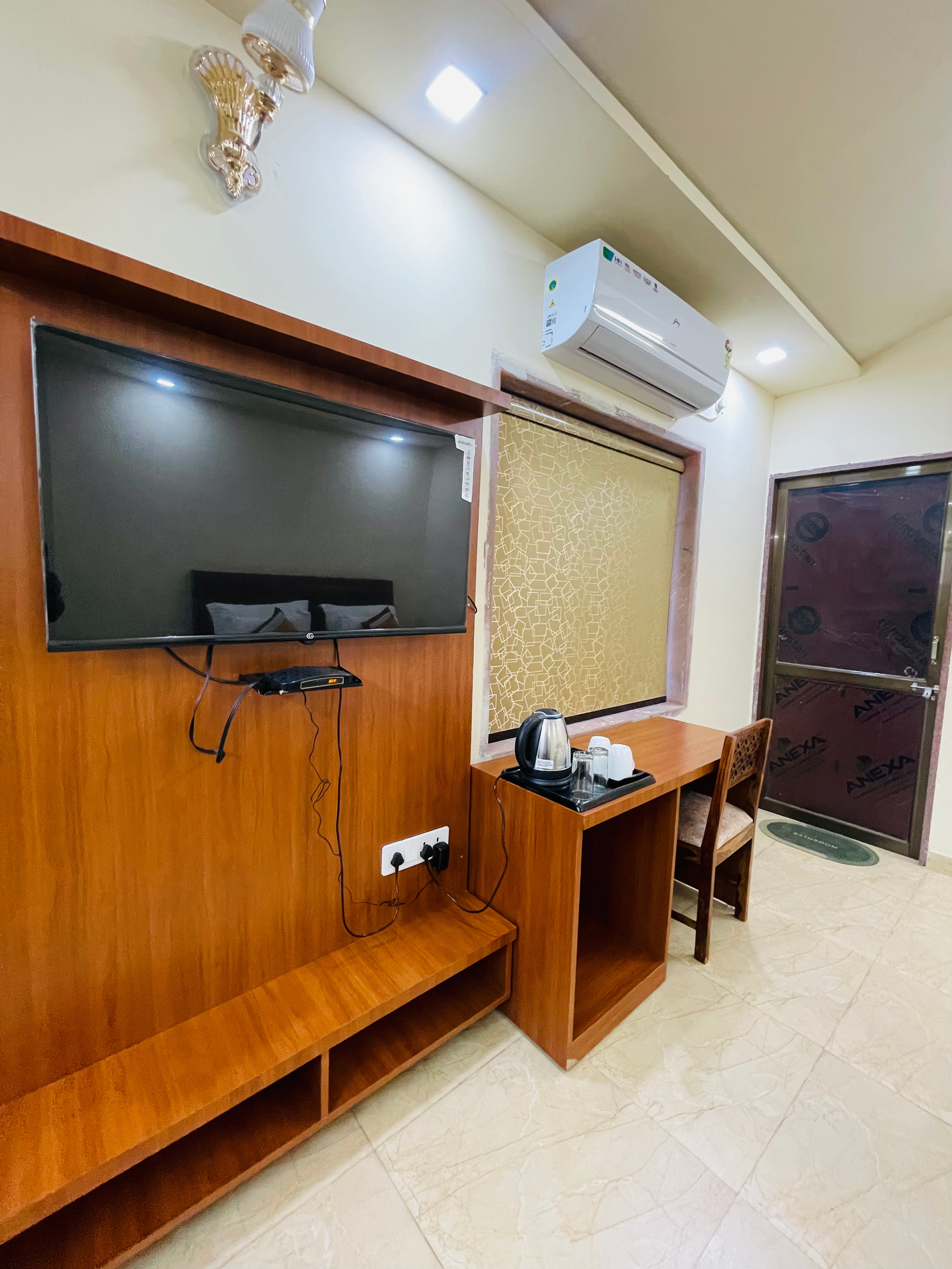 S K Pushkar Resort - Tap to explore photos
