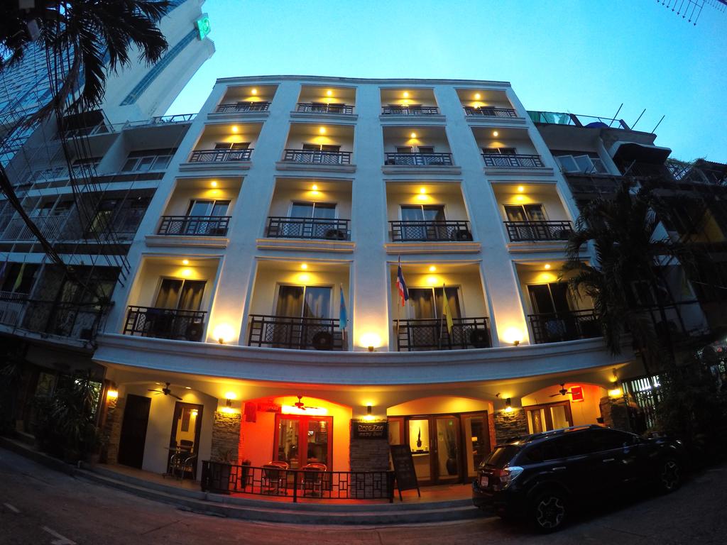 Drop Inn Bangkok - Tap to explore photos