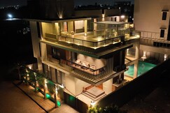 Empire Anand Villa By Luxor Holiday Home Stays