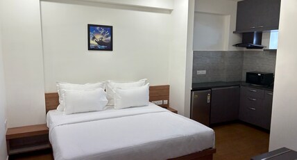 Palladium Luxury Suites Unit II Room Type - Suite Room King Bed