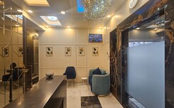 Hotel Karan Palace