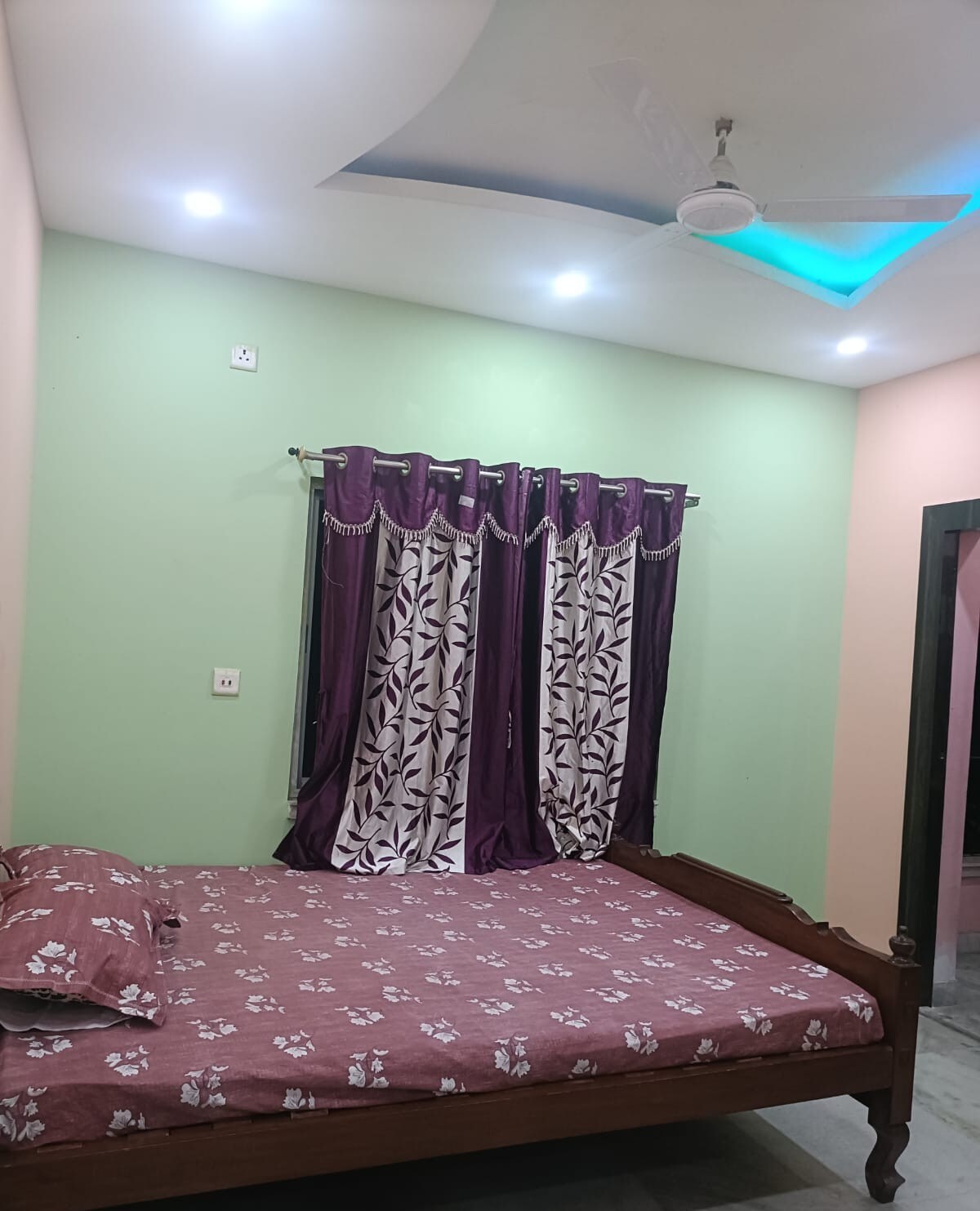Ratan Kunja || Entire 3BHK Budget Friendly Apartment near Ruby - Tap to explore photos