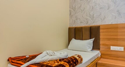 Hotel Heaven palace and banquet Room Type - Suite Triple Bed Room Hotel Heaven palace and banquet Room Type - Suite Triple Bed Room