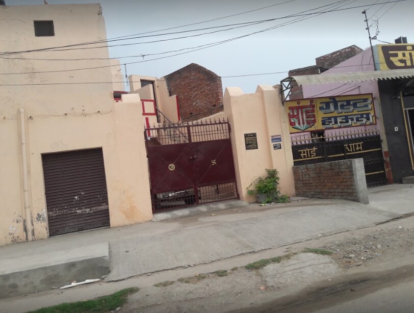 Sai Guest House - Tap to explore photos