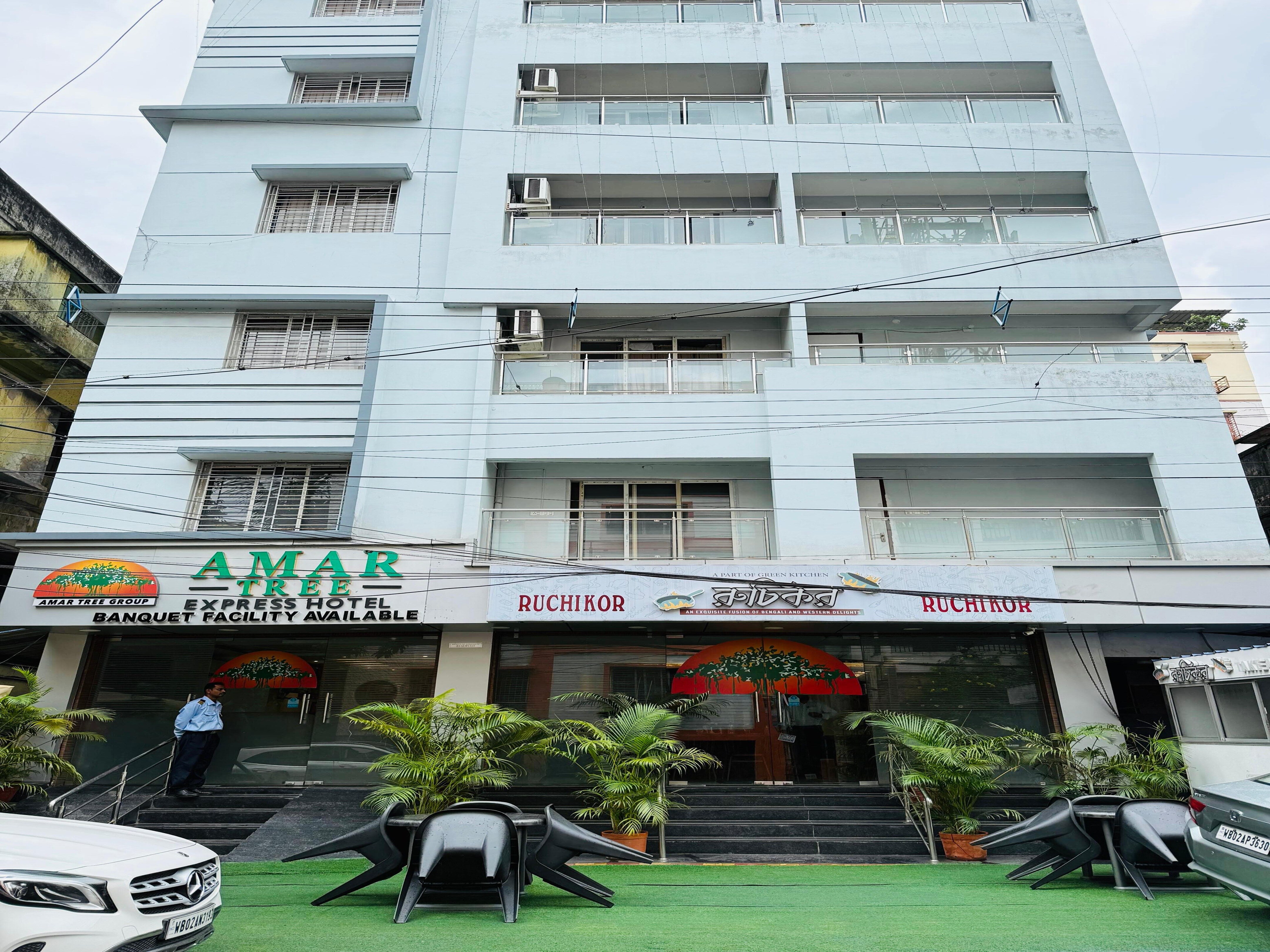 Amar Tree Express Hotel - Tap to explore photos