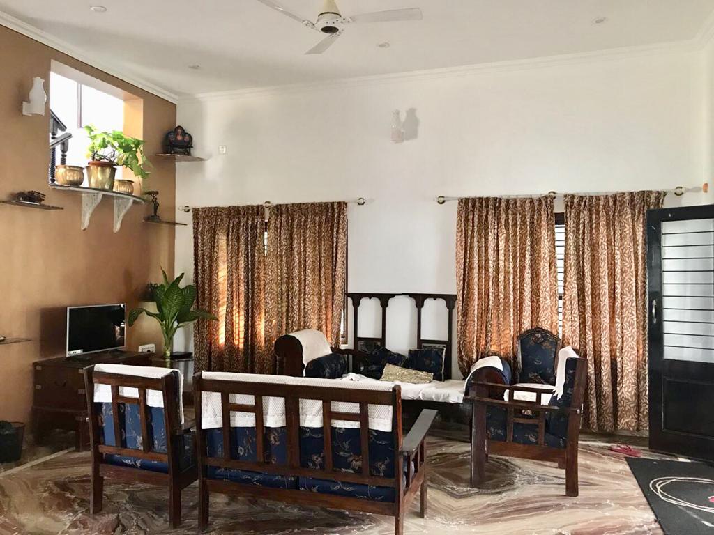 Gargee: The Star | 4 BHK Homestay - Tap to explore photos