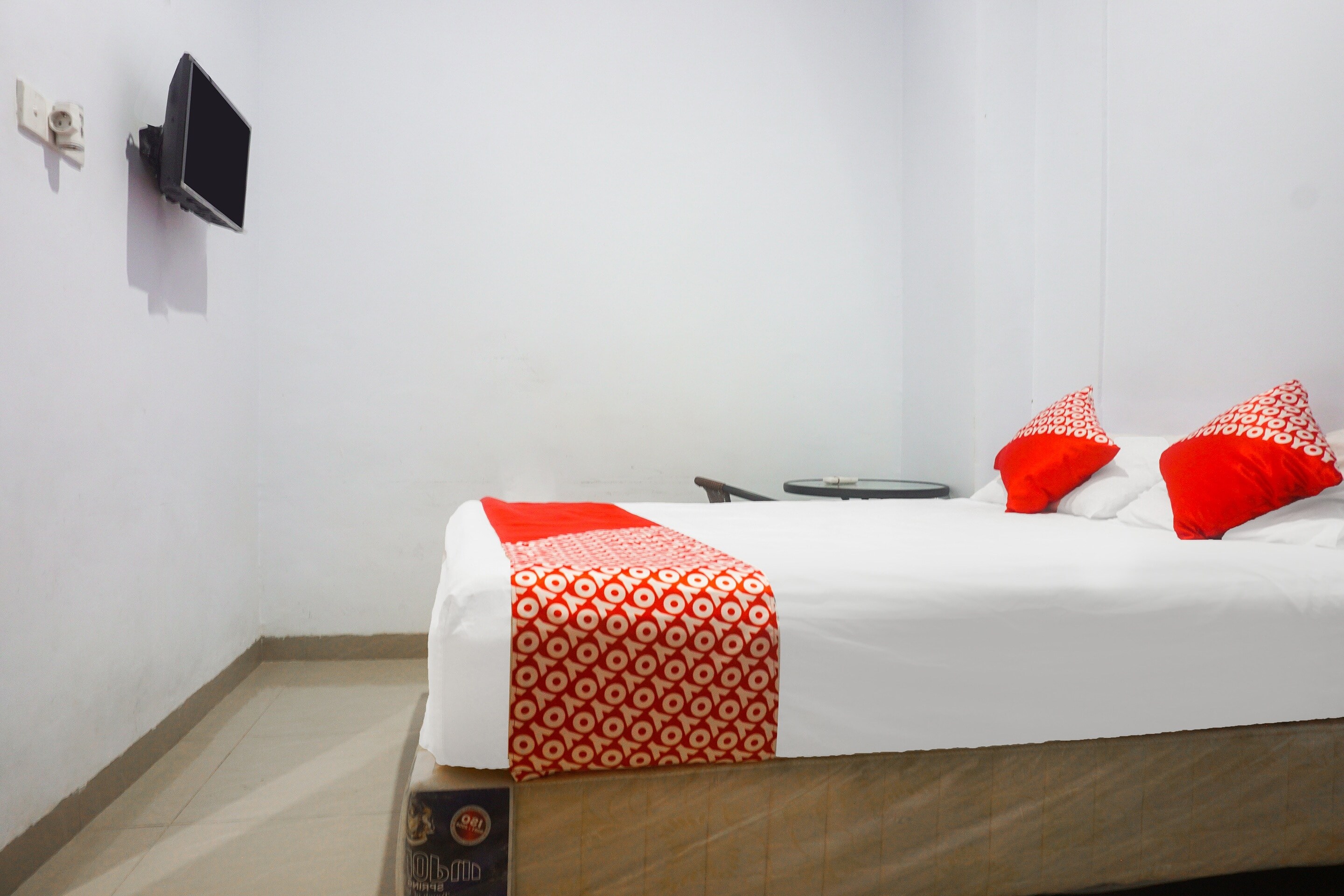 Hotel O Pondok Hikmah Makassar - Tap to explore photos