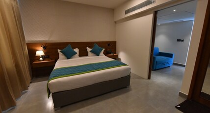 VIVID A BOUTIQUE HOTEL Room Type - PREMIUM SUITE