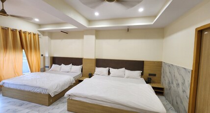 Ashoka Hotel Room Type - FAMILY ROOM WITH DOUBLE BATHROOM 216