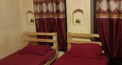 Shiva Roamers Hub Hostel Room Type - Quadraple Standard Room
