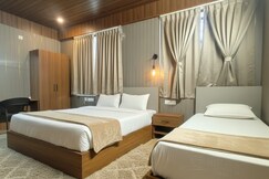 Grand Sapphire Lodge