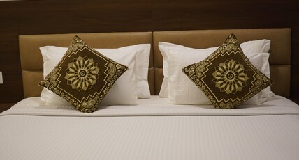 The King's Hotel Room Type - Deluxe Smart Rooms