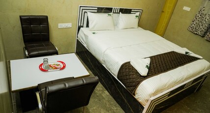 Green Residency Room Type - Deluxe room