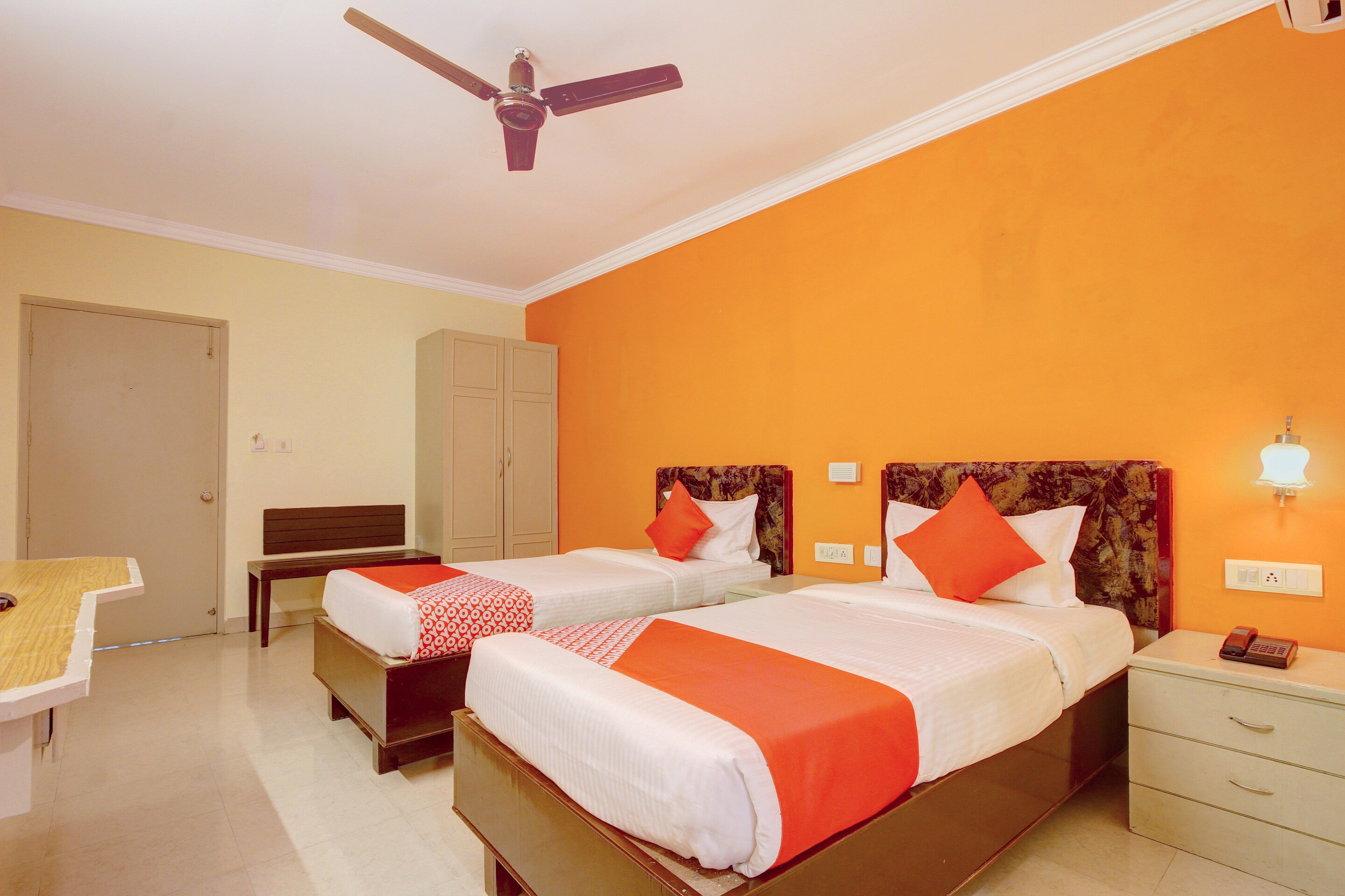 OYO Hotel Indu - Tap to explore photos
