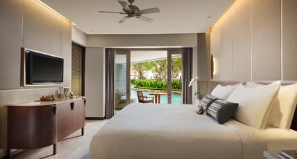 Conrad Bali Room Type - DELUXE LAGOON ACCESS KING Conrad Bali Room Type - DELUXE LAGOON ACCESS KING