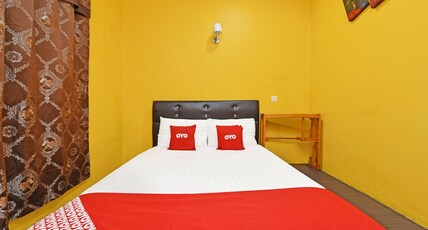 Hotel O Awan Biru Motel Room Type - Standard Queen