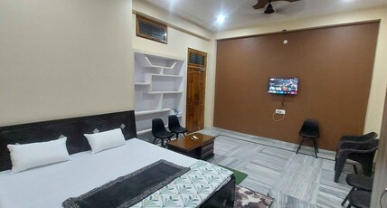 Urmila's HomeStay Room Type - Bedroom 1