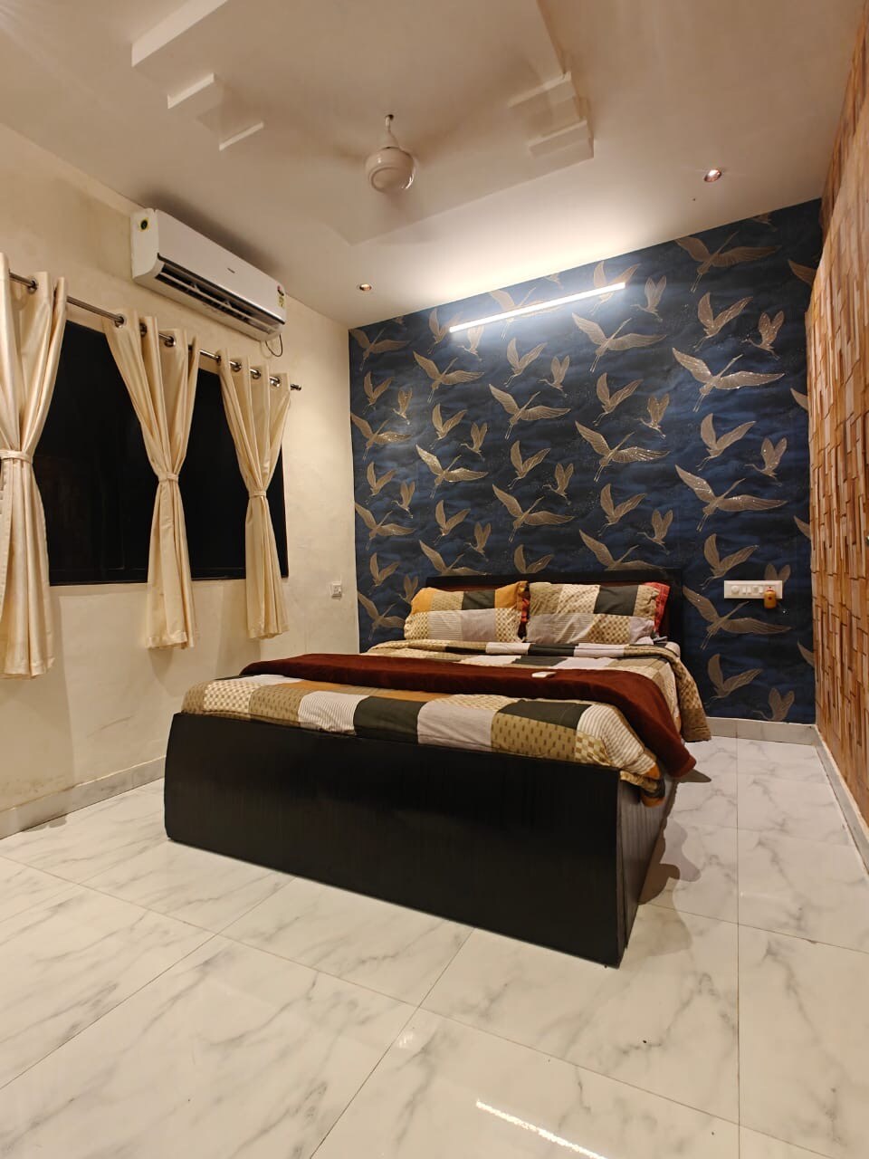 White Crystal - Tap to explore photos