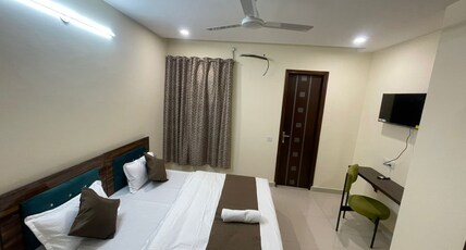 Cozy stay Hotel Room Type - Deluxe Room