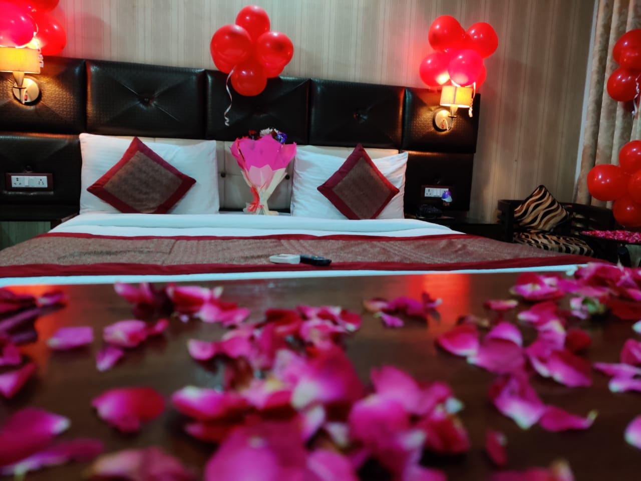 Liv Inn Hotel, Naraina Vihar - Tap to explore photos