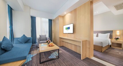 Holiday Inn Express Yantai Yeda Room Type - 1 Bedroom Suite