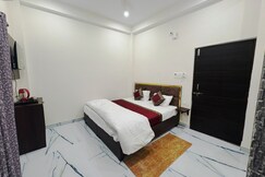 Mahalaxmi PG House, Assi