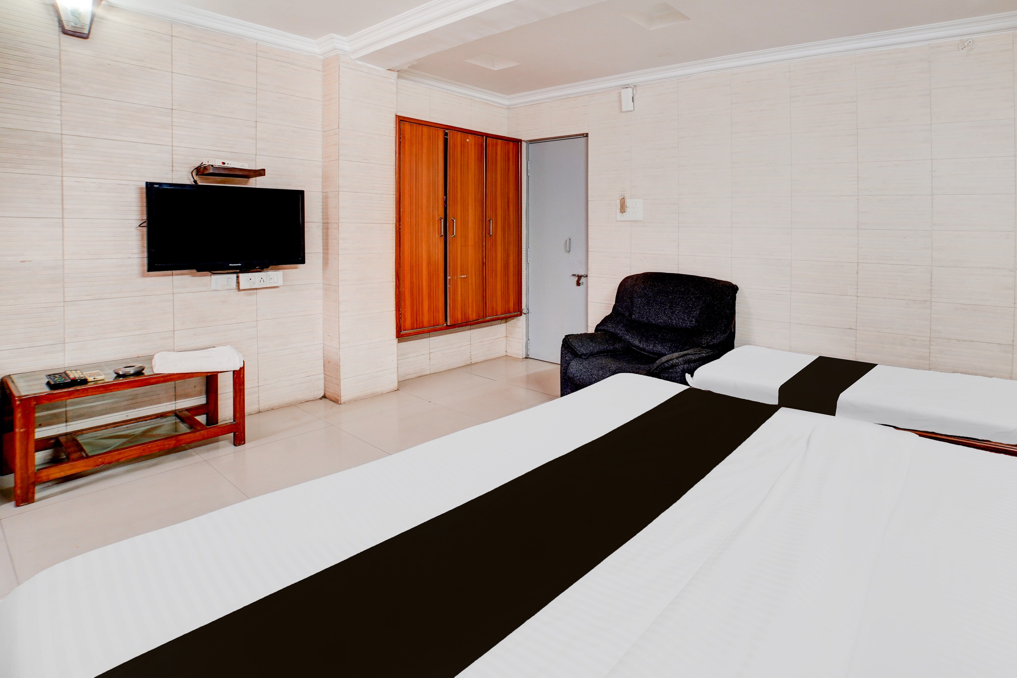 Hotel O Ganpati - Tap to explore photos
