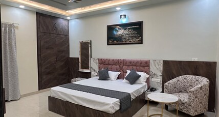 HOTEL PUNIT PALACE Room Type - Suit Room