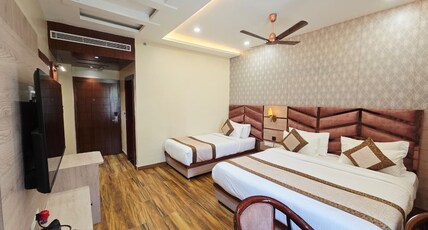 Hotel Mantavya Room Type - FAMILY SUPERIOR