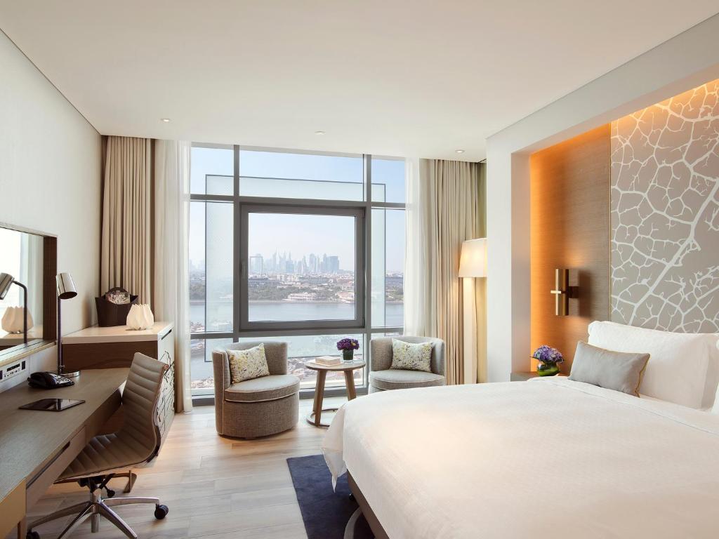 Al Bandar Rotana - Tap to explore photos