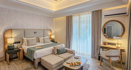 Maradiva Resort Room Type - Exclusive Beachfront Pool Villa