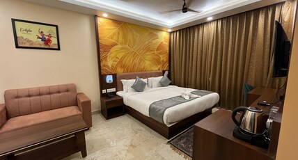 SHIVA IMPERIAL Room Type - Deluxe Room - AC