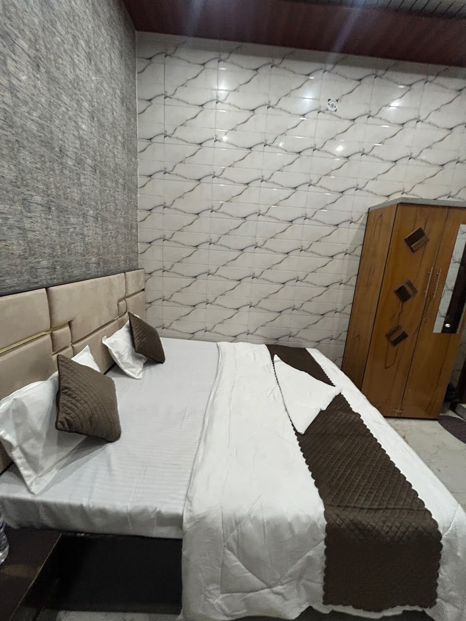 Vishal Vrindavan Residency - Tap to explore photos