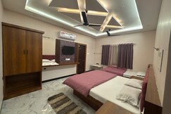 Shree trilokeshwar guest house