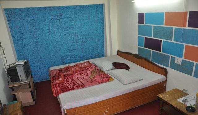 Hotel Padmini - Tap to explore photos