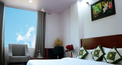Meera Mahal Room Type - Deluxe AC Room with Work Desk Meera Mahal Room Type - Deluxe AC Room with Work Desk