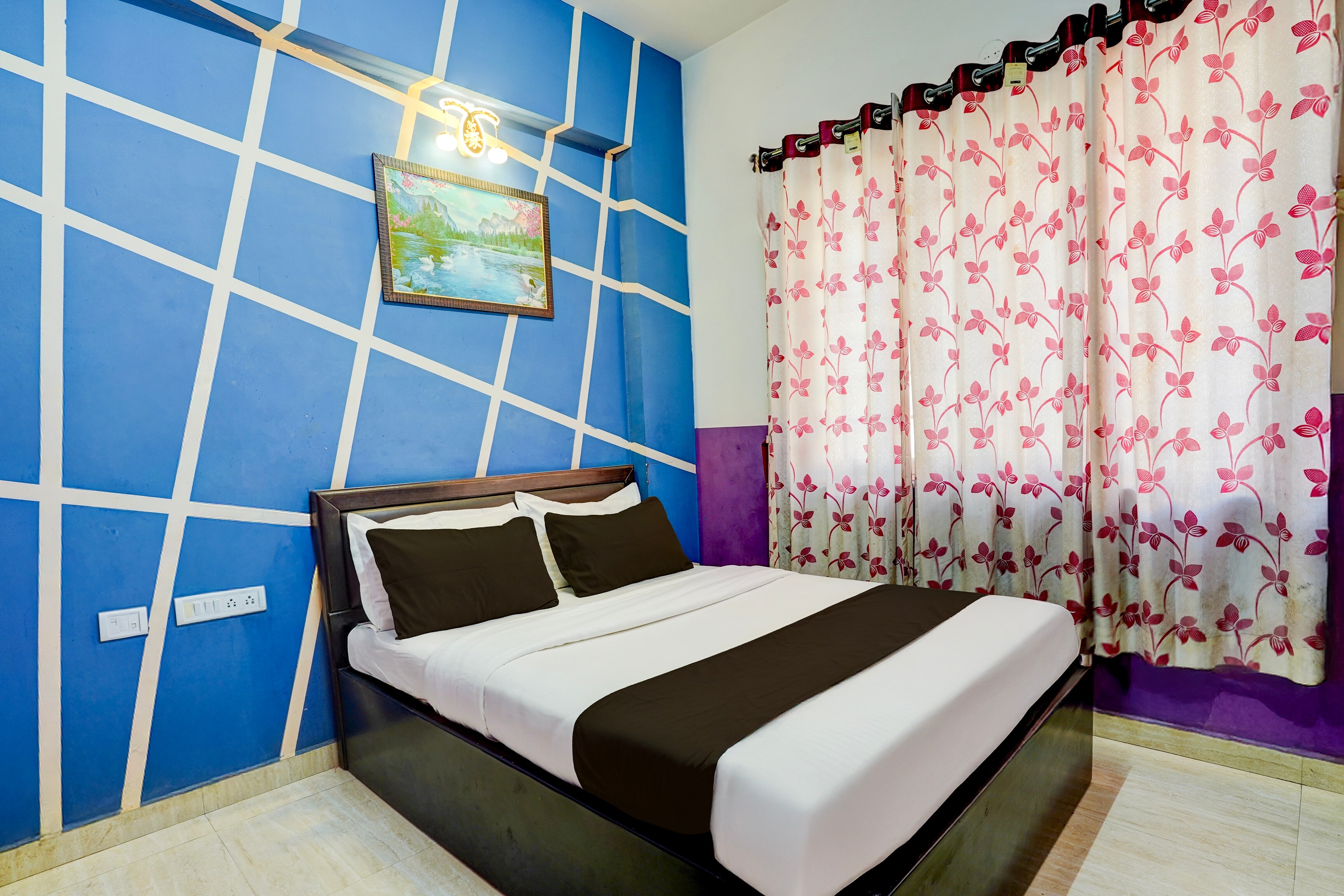 Hotel O PICCOLO Boarding and Lodging - Tap to explore photos