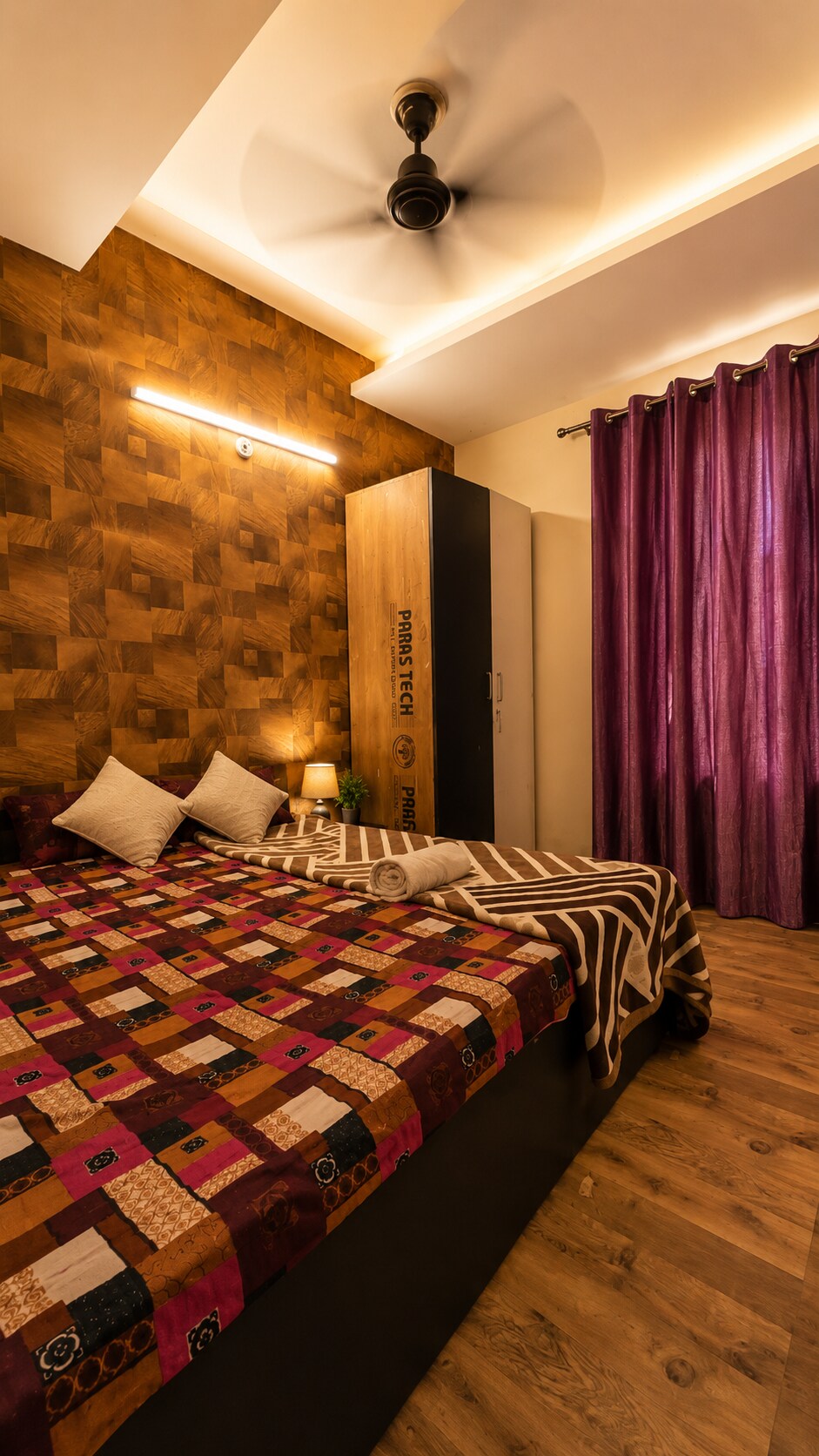 2Bhk fully furnished - Tap to explore photos