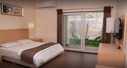 BABU & BABU MICE CONVENTION Room Type - 1 Bedroom Suite with Garden View BABU & BABU MICE CONVENTION Room Type - 1 Bedroom Suite with Garden View