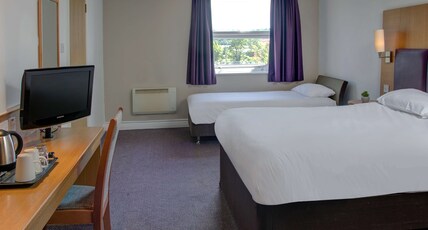Embassy Newcastle, Sure Hotel Collection by Best Western Room Type - 2 Single Beds, Non-Smoking, Deluxe Room