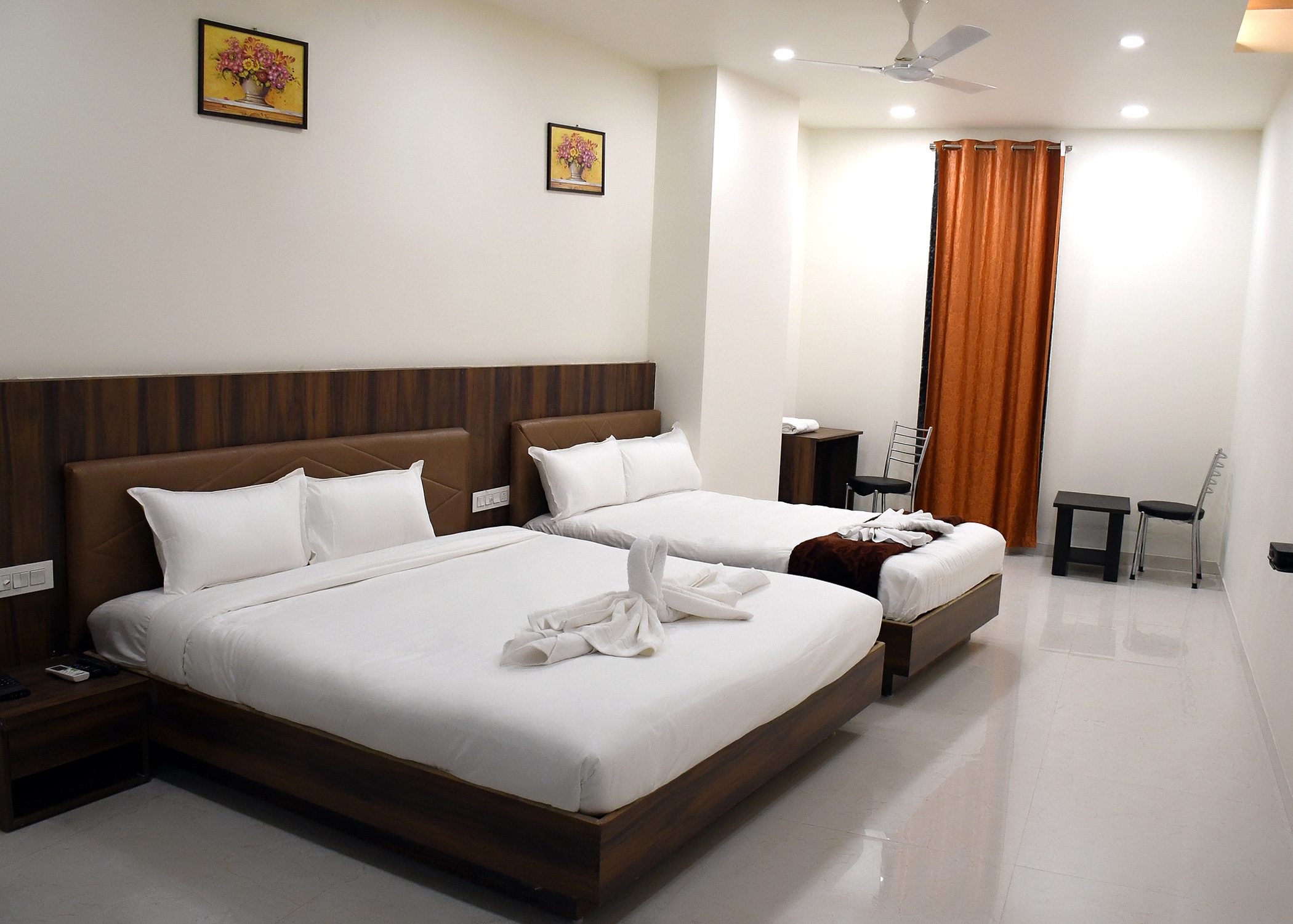 Hotel Gurukripa - Tap to explore photos