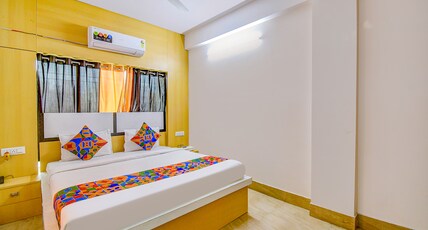 FabHotel New Dream Palace - Nr. Acropilose Mall And Ruby Hospital Room Type - Deluxe Room FabHotel New Dream Palace - Nr. Acropilose Mall And Ruby Hospital Room Type - Deluxe Room