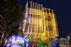 FabHotel Astoria House