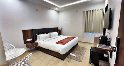 Moti Mahal Lakeview | Lake Pichola Room Type - Deluxe Room Moti Mahal Lakeview | Lake Pichola Room Type - Deluxe Room