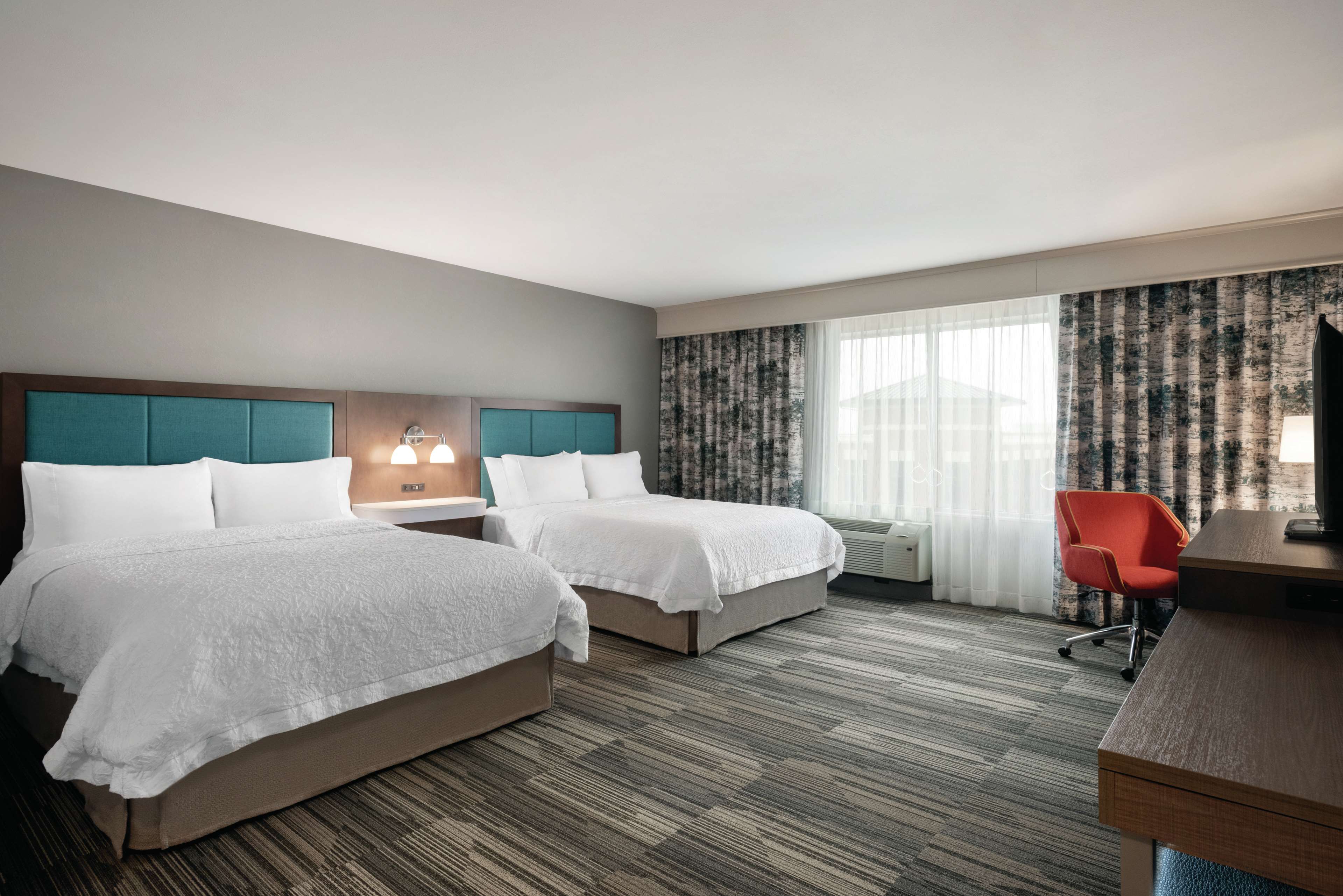Hampton Inn Champaign Southwest IL - Tap to explore photos