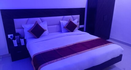Shri Vasudev Dham Room Type - Deluxe Room