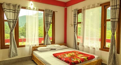 KUNJANG HOMESTAY Room Type - DOUBLE BED SUPER DELUXE ROOM