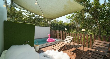 Canvas Resort | Luxury Tents & Rooms Room Type - Aqua glamp-skybathtub 1