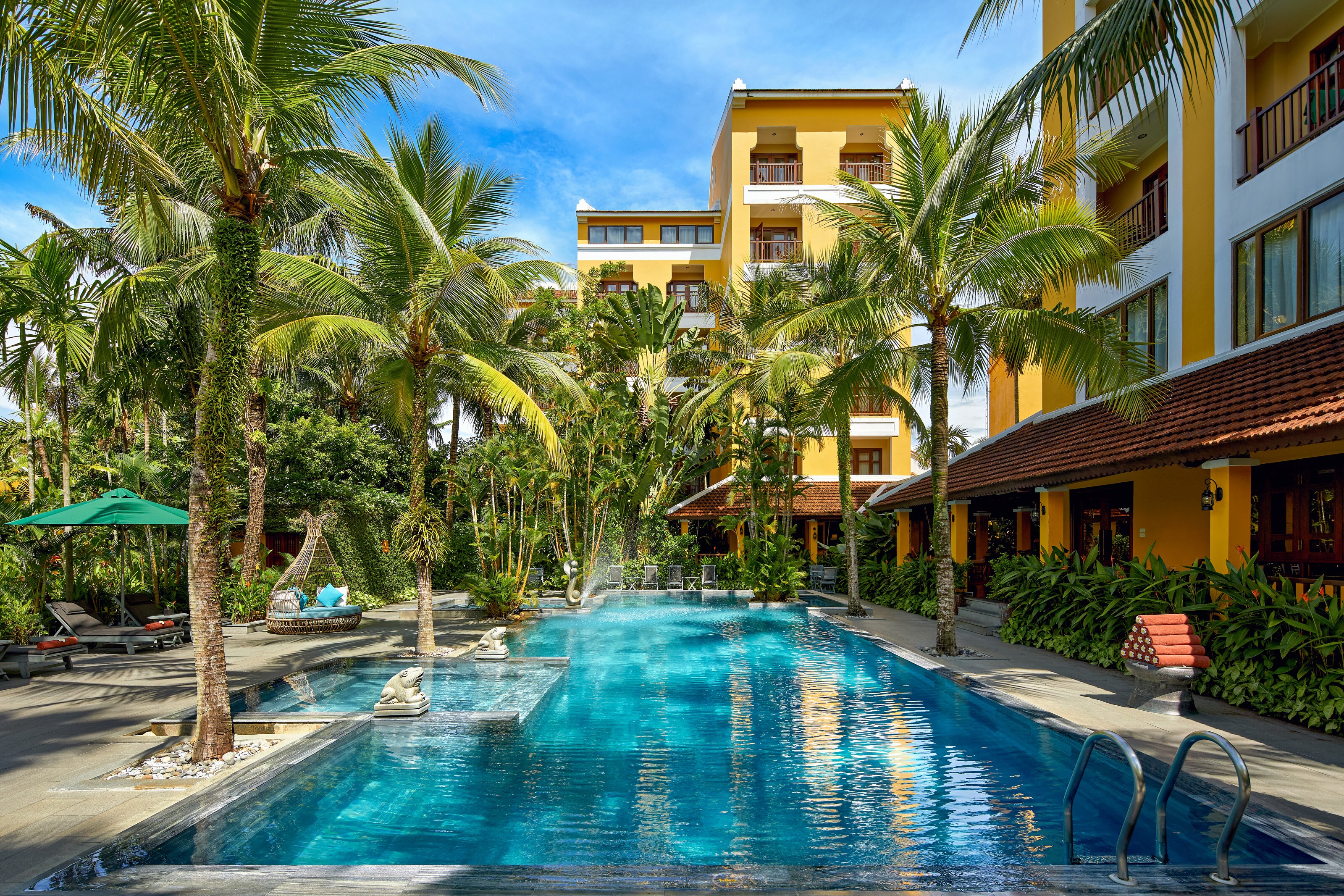 La Siesta Hoi An Resort And Spa - Tap to explore photos