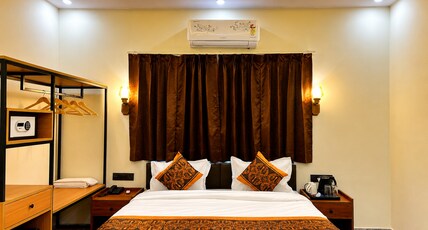 Cozykey dehradun Room Type - Deluxe Room